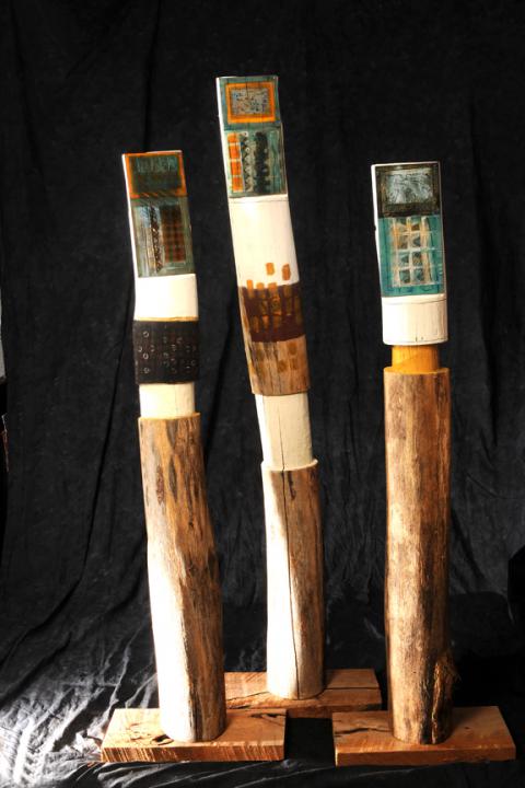 Pukimani Poles