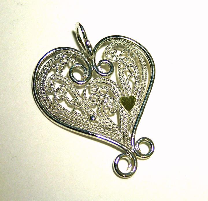 Filigree heart finished