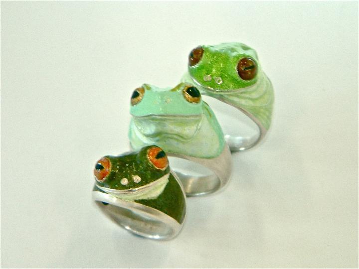 Noble Frog rings