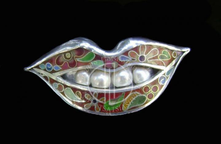 Brooch "Lips"