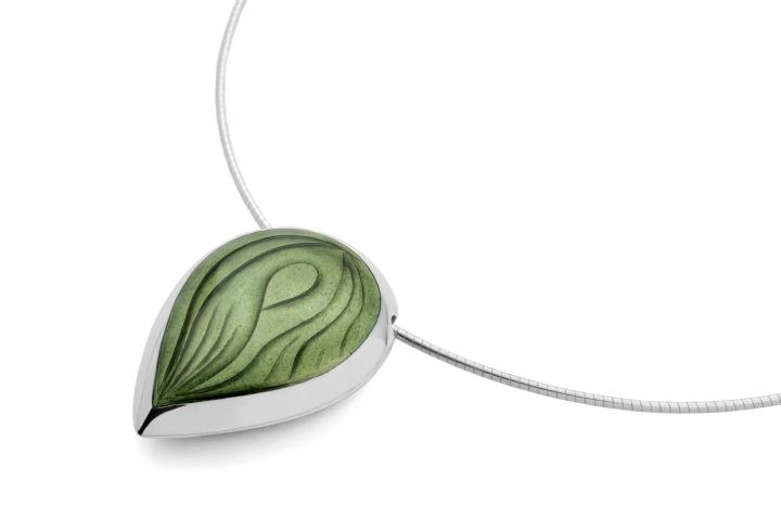 Solo Peardrop Pendant