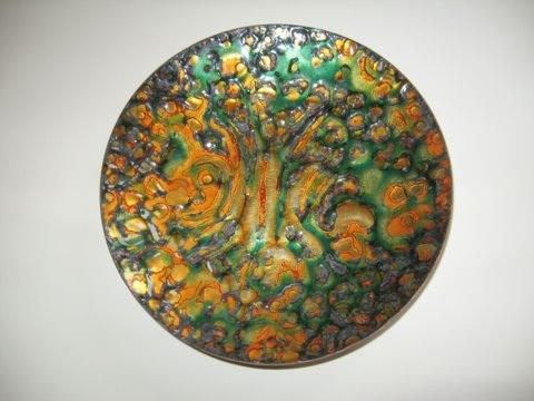 Enameled dish.